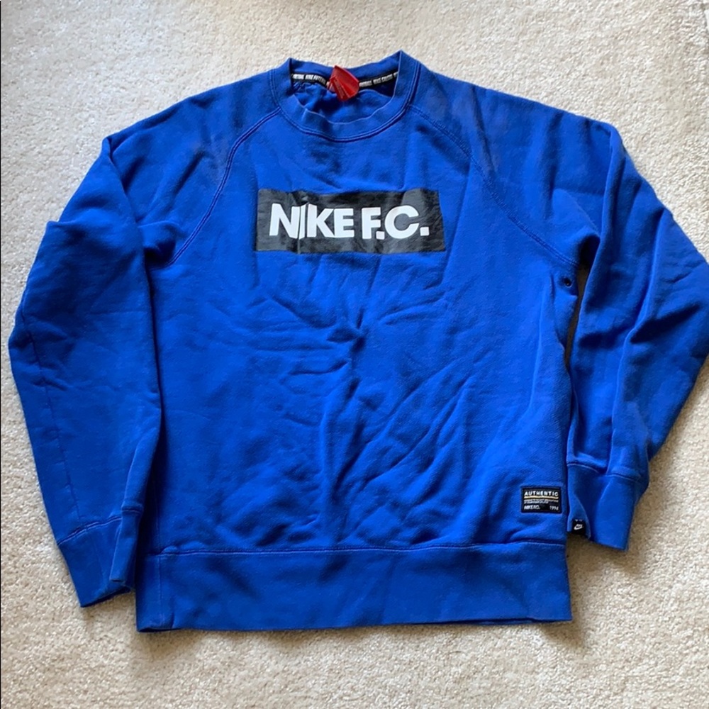 Nike sweatshirt